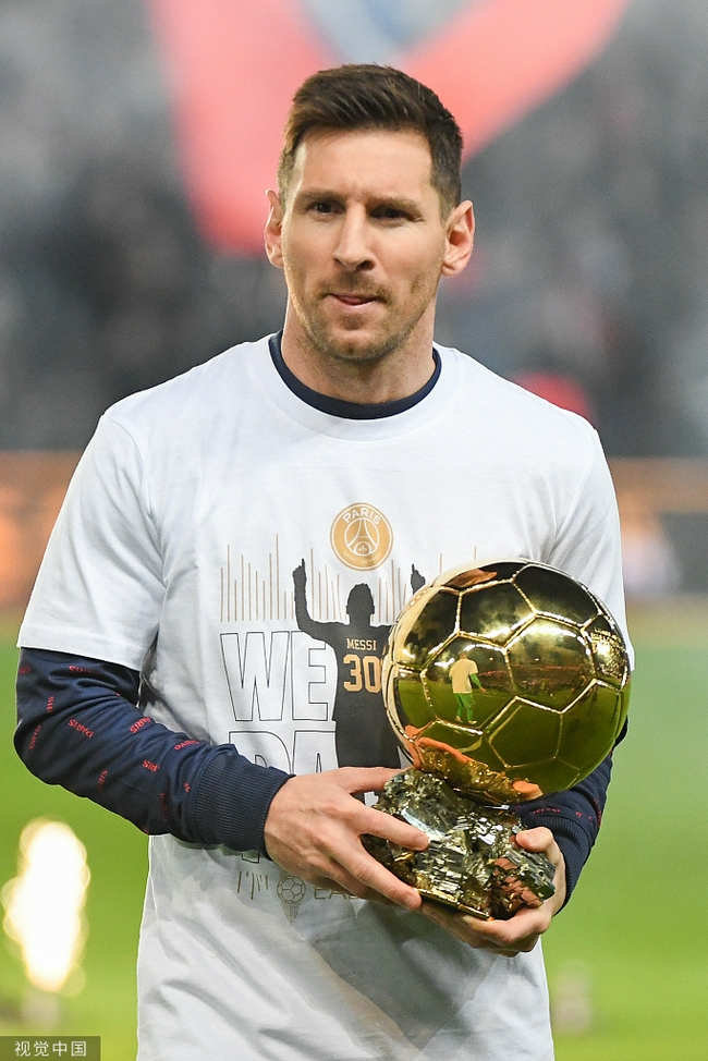 米体：莫拉塔妻子被发现已不再佩戴婚戒，二人感情陷入危机