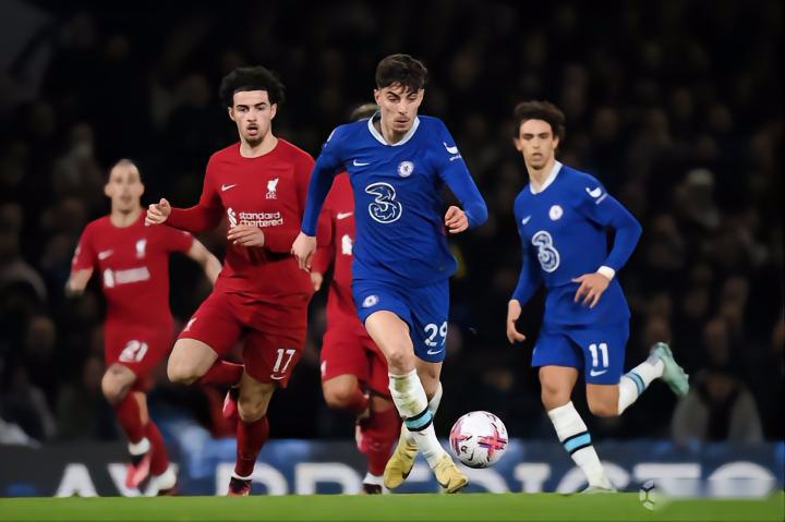 巴萨vs贝蒂斯首发：安东尼PK亚马尔，拉师傅、佩德里先发